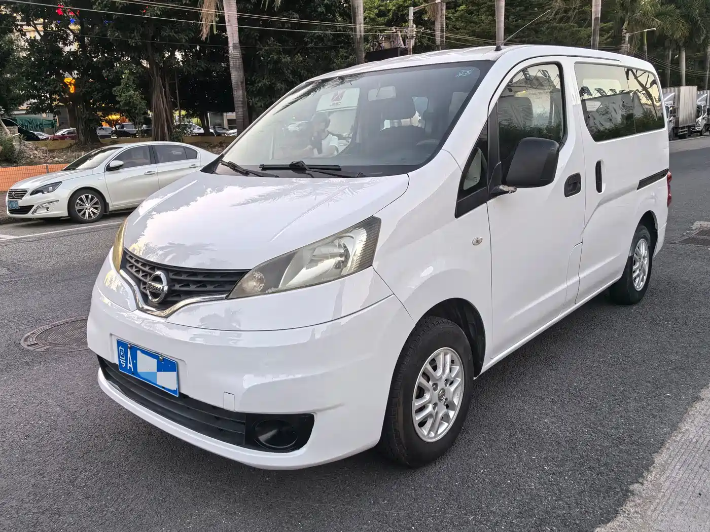 Nissan NV200 2012 2012 1.6L 232-seat Elegance