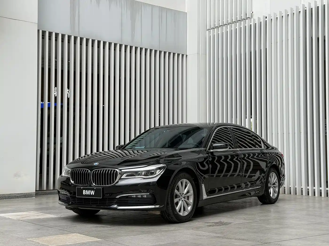 BMW 7 Series 2016 730Li Luxury