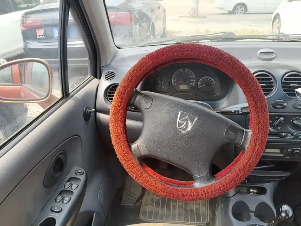 Baojun Lechi 2016 2012 Facelift 1.0L Manual P-TEC Standard