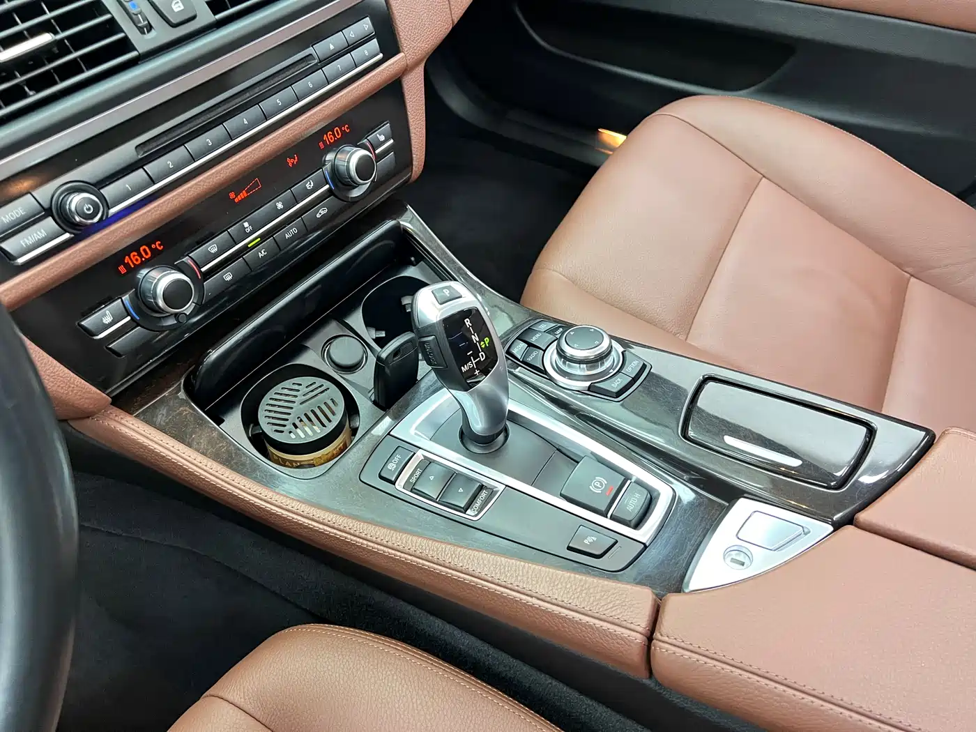 BMW 5 Series 2017 525Li Leading Edition фото 31