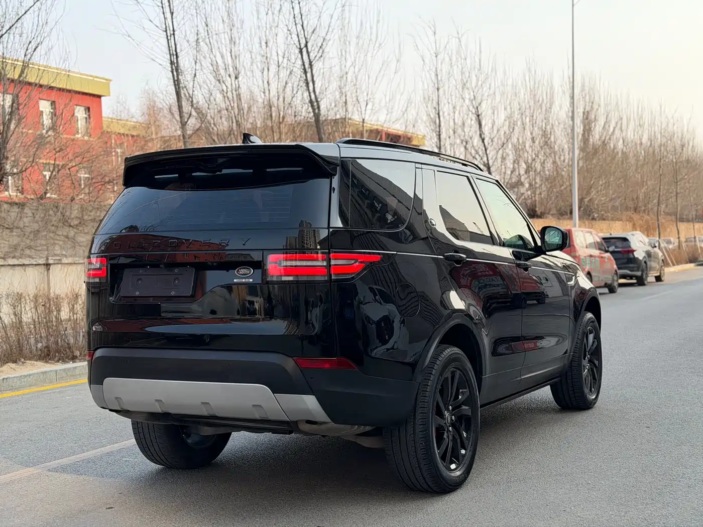 Land Rover Discovery 2017 3.0 SC V6 HSE фото 4