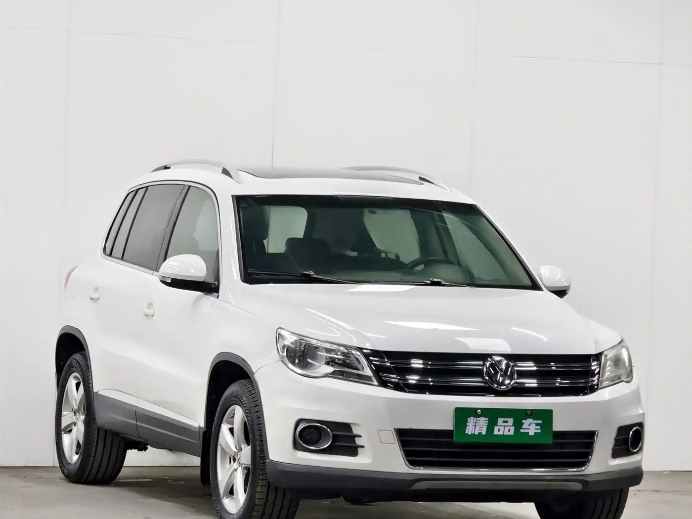Volkswagen Tiguan 2010 1.8TSI Automatic 2WD Elite фото 3