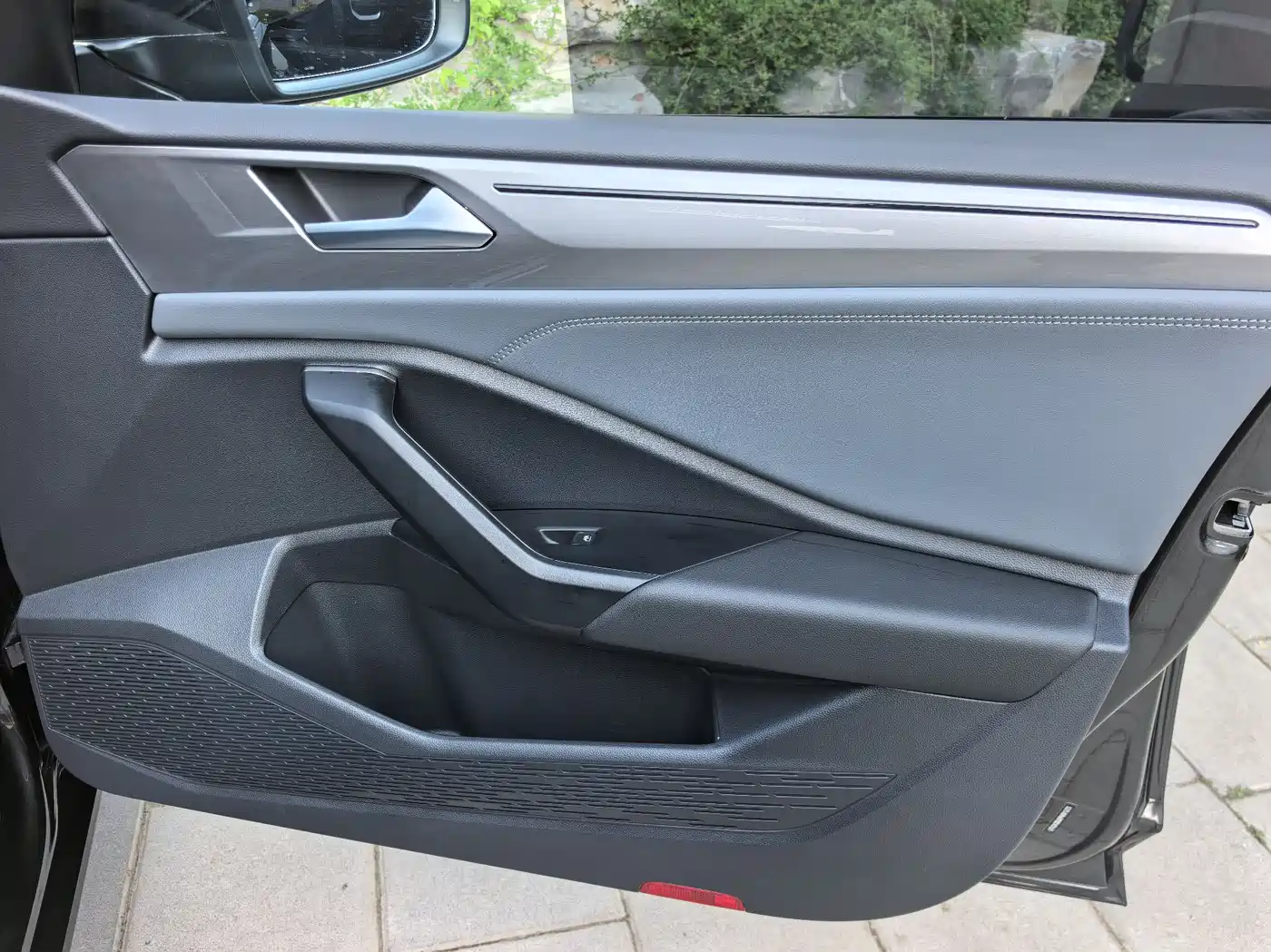 Volkswagen Sagitar 2024 300TSI DSG Flying Edition фото 19