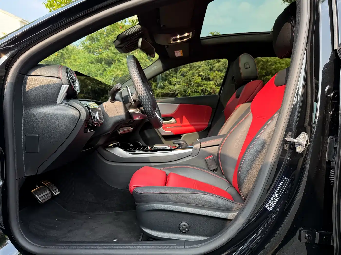 Mercedes-Benz A-Class AMG 2022 AMG A 35 L 4MATIC фото 8