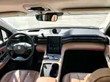 Фото 6 - NIO ES8