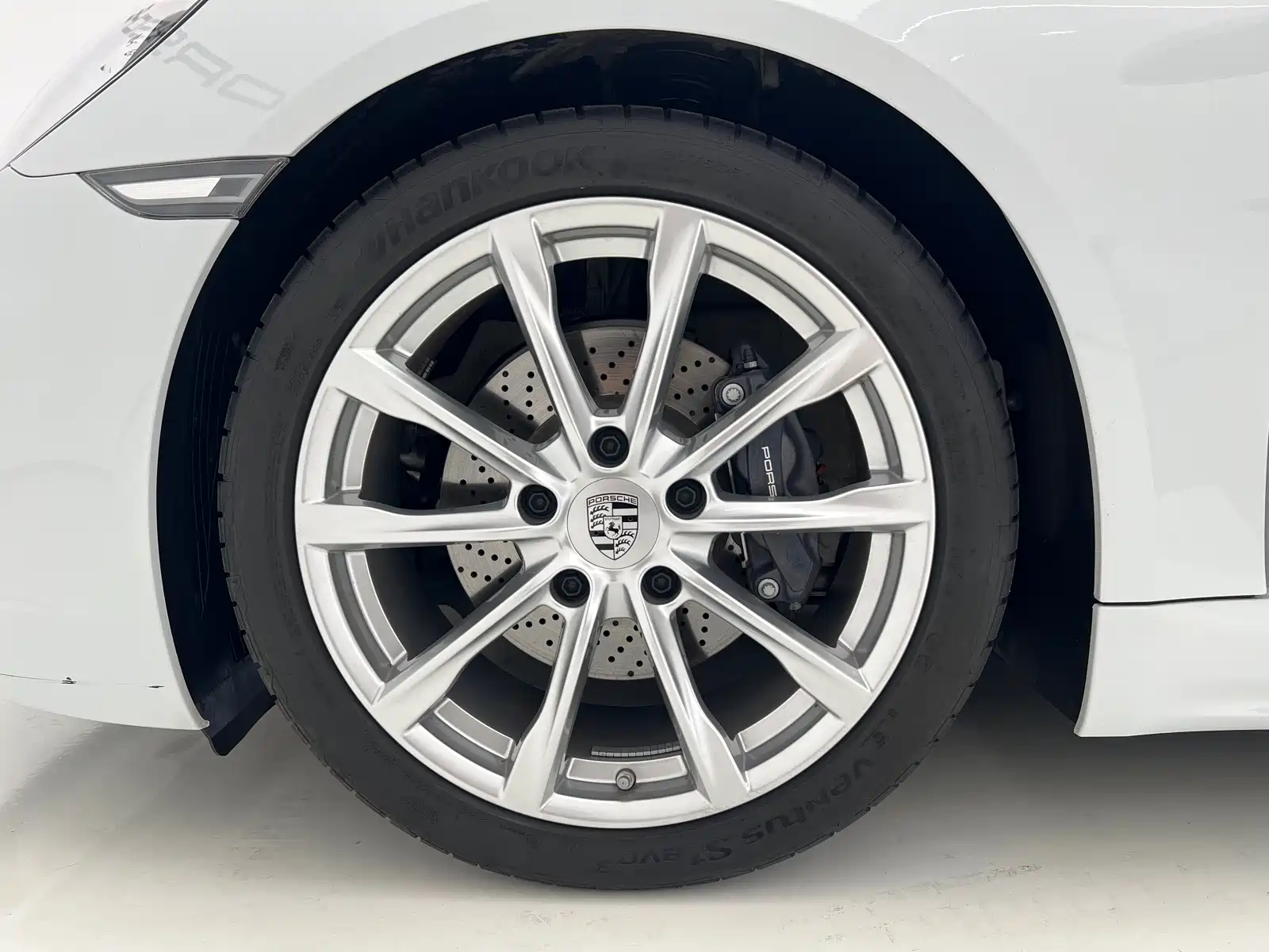 Photo 8 - Porsche 718