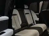 Фото 11 - Rolls-Royce Cullinan