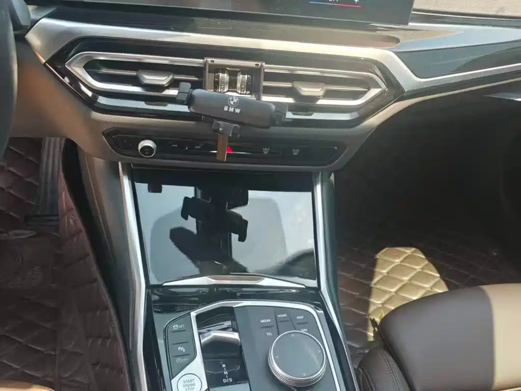 BMW 3 Series 2023 320Li M Sport Package фото 4