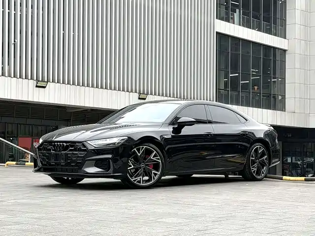 Audi A7L 2024 45 TFSI quattro S-line Shadow Warrior Edition
