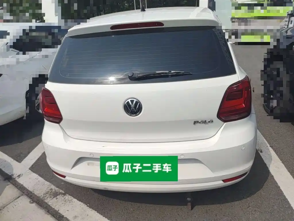Volkswagen Polo 2016 1.4L Automatic Trend фото 10