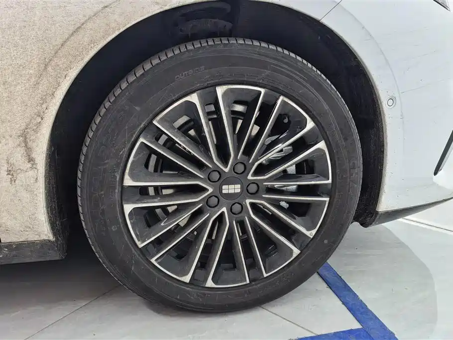 GEELY GALAXY GALAXY SPARKLE 8