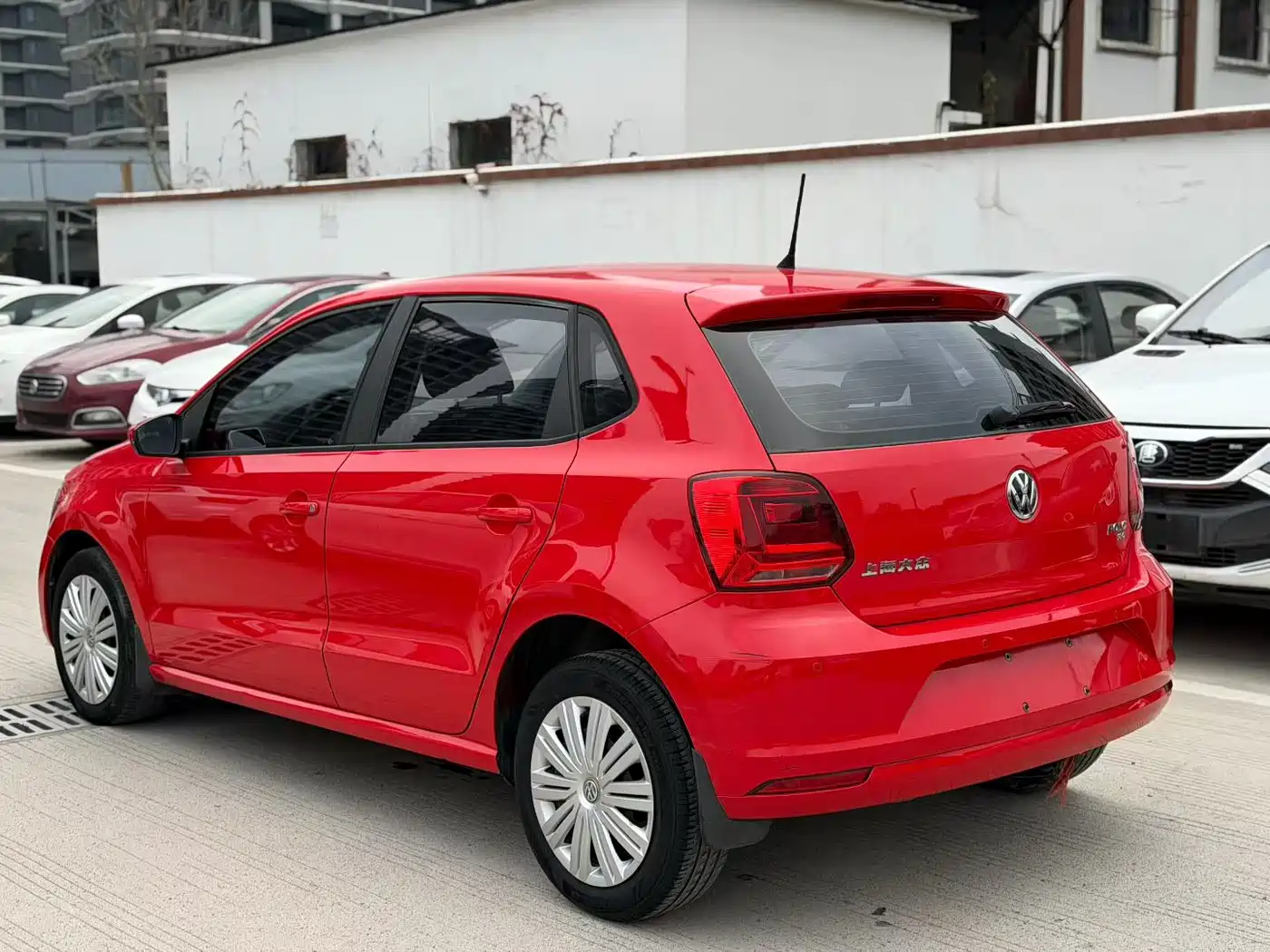 Volkswagen Polo 2016 1.6L Automatic Comfort фото 9