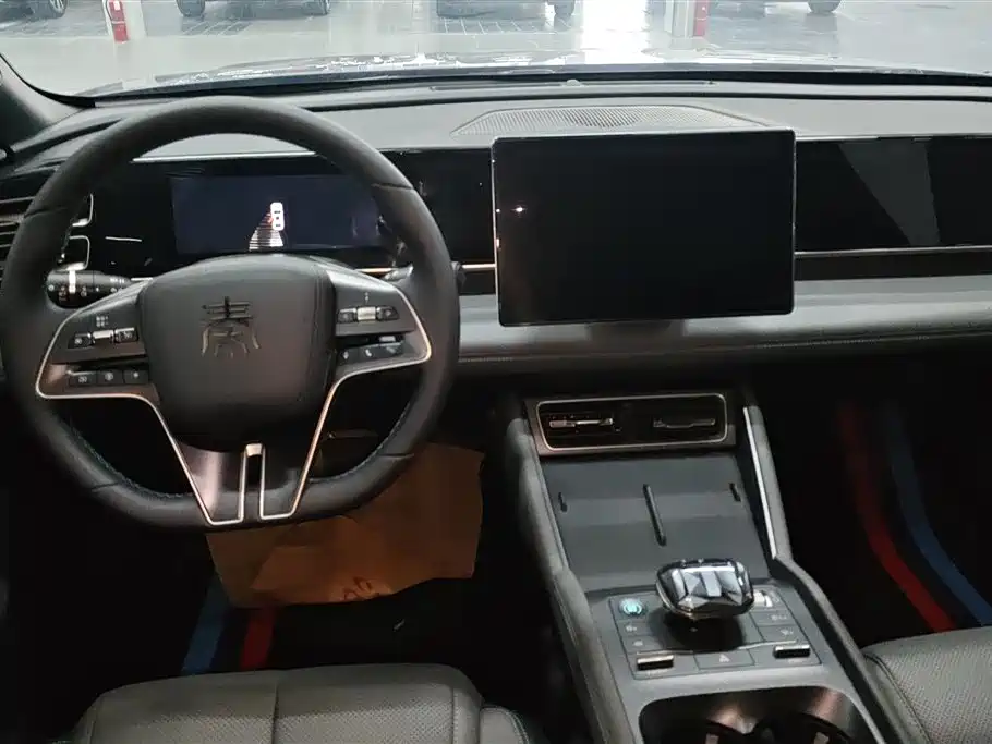 BYD Qin L 2024 DM-i 80KM Superior фото 12