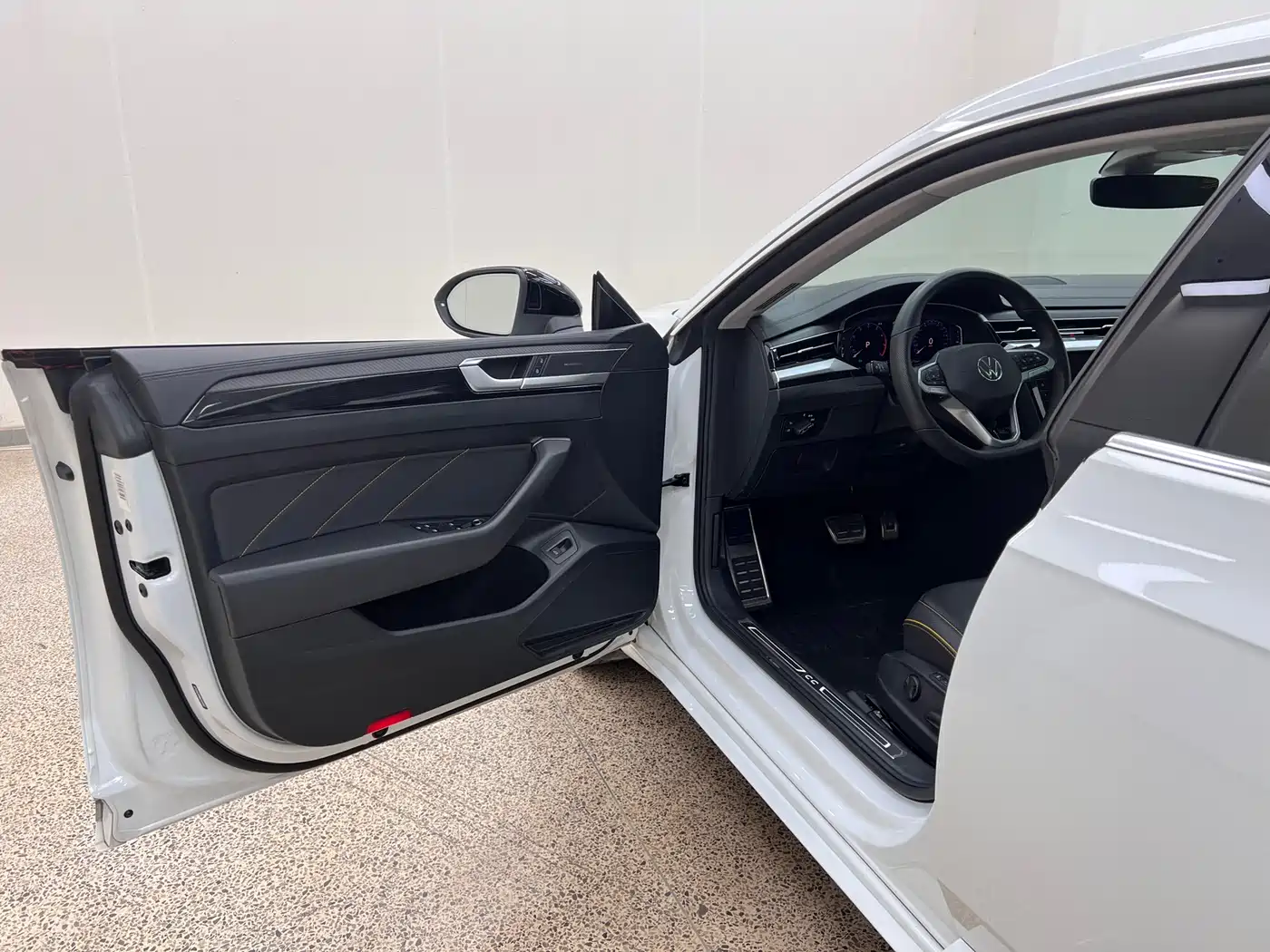 Volkswagen FAW-Volkswagen CC 2021 Model 380TSI Shining Edition фото 12