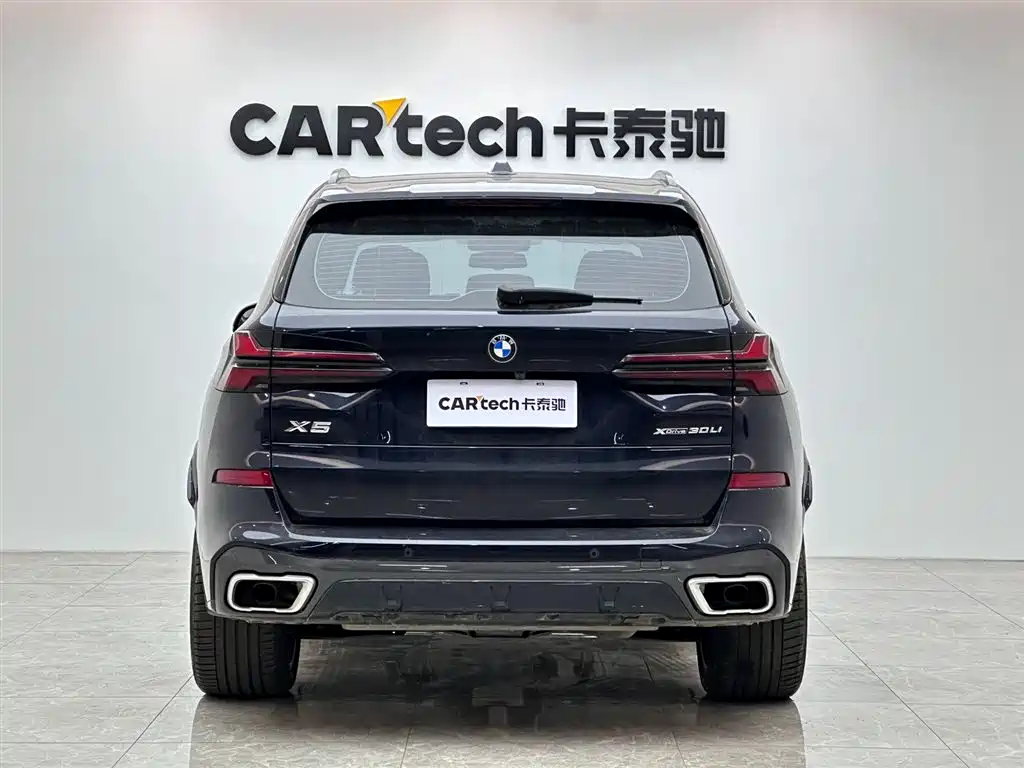 BMW X5 2023 xDrive 30Li Premium M Sport Black Night Package фото 4