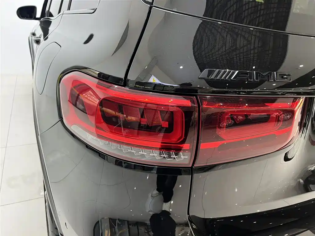Mercedes-Benz GLB AMG 2023 Model AMG GLB 35 4MATIC фото 6