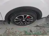 Фото 6 - Geely Vision X3