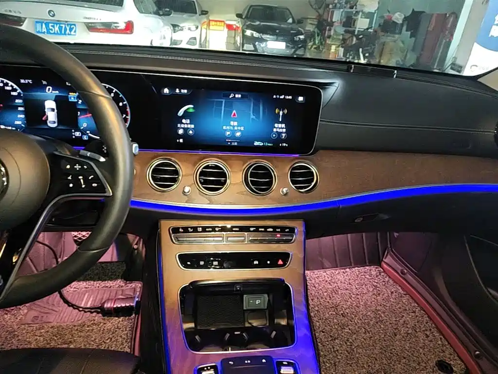 Mercedes-Benz E-Class 2023 E 260 L фото 13
