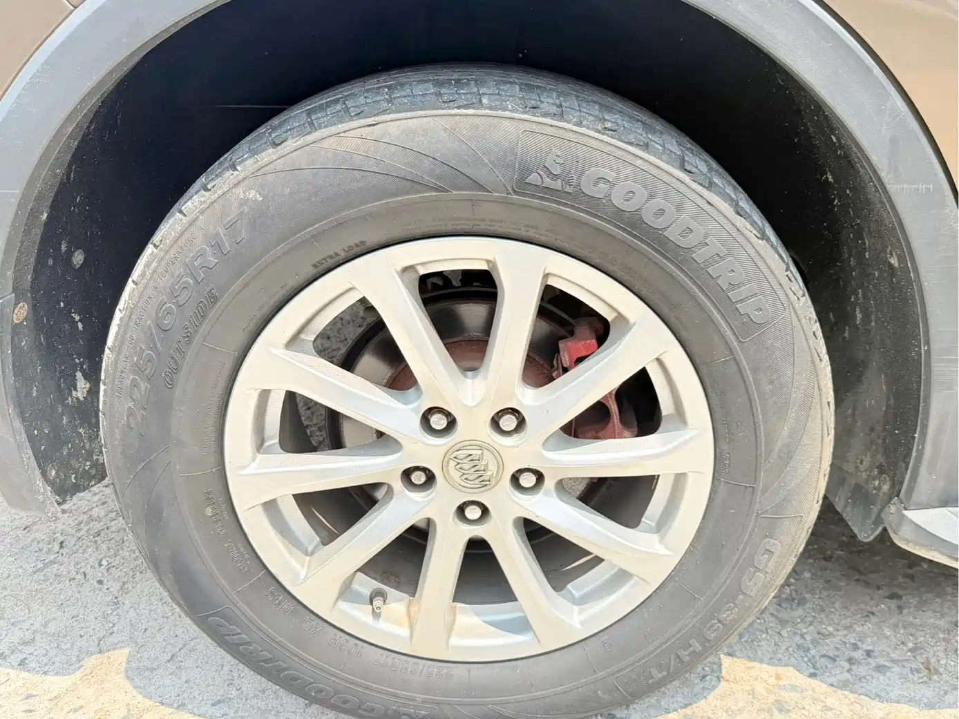 Фото 9 - Buick Envision Plus