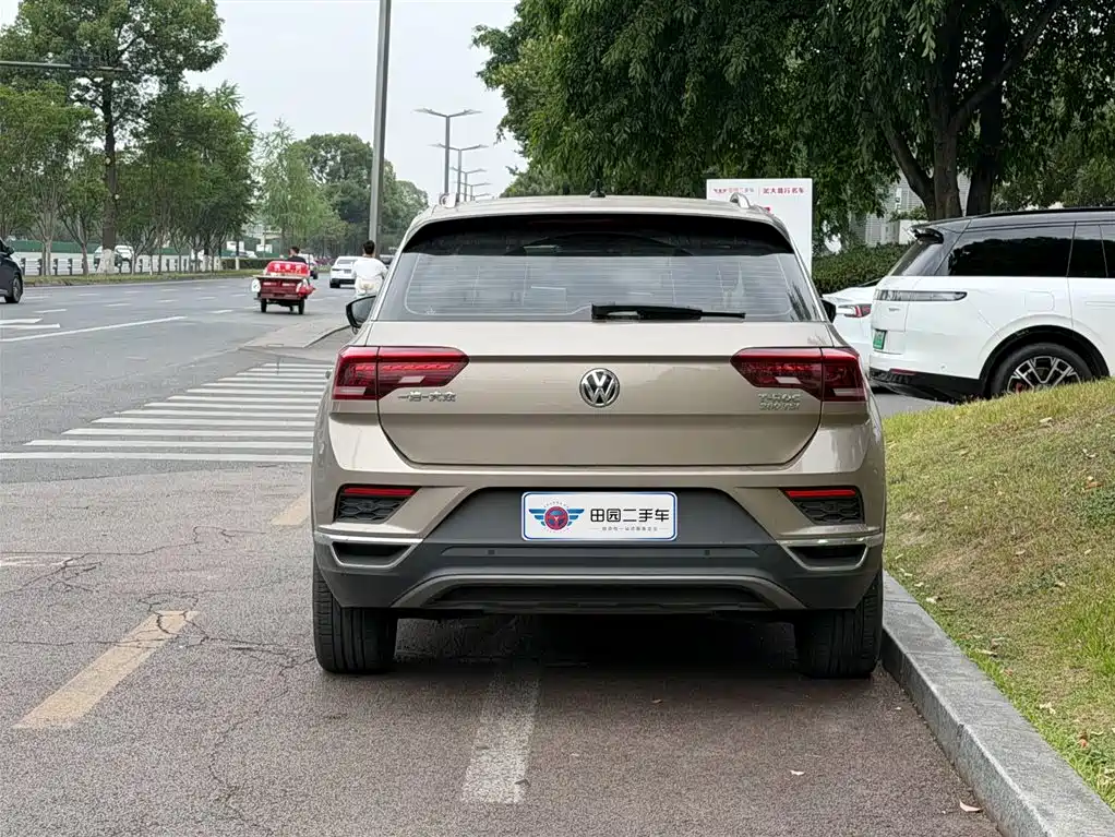 Volkswagen T-ROC 2018 280TSI DSG 2WD Comfort (China V) фото 5