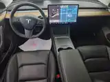 Фото 10 - Tesla Model 3