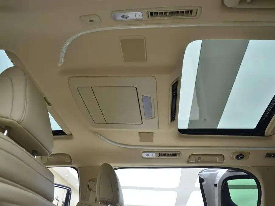 Toyota Alphard 2020 Hybrid 2.5L Premium Edition фото 6
