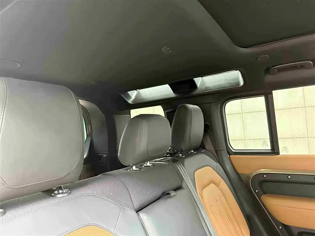 Land Rover Defender 2021 110 P400 X фото 12