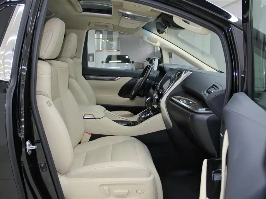 Toyota Alphard 2021 Hybrid 2.5L Premium фото 10