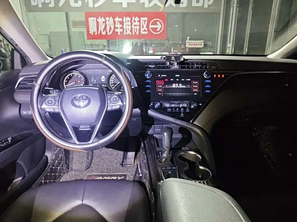 Toyota Camry 2019 2.5G Luxury (China V) фото 8