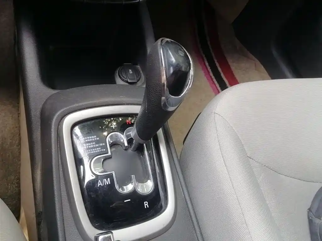 Chevrolet Sail 2015 Sail 3 1.3L AMT Ideal Edition фото 14