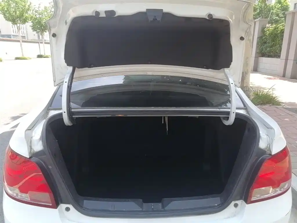 Chevrolet Sail 2015 Sail 3 1.3L AMT Ideal Edition фото 19