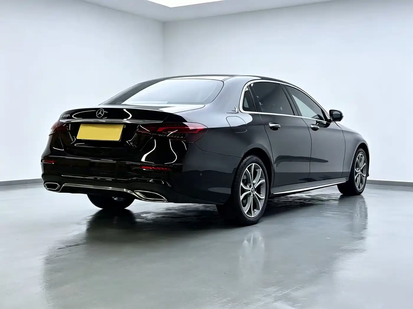 Mercedes-Benz E-Class 2023 E 300 L Luxury фото 4