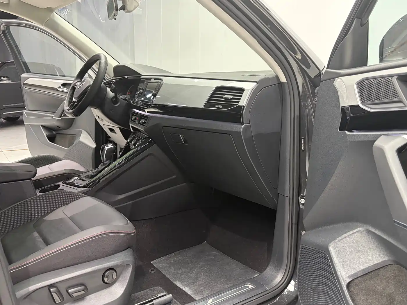 Volkswagen Tayron 2019 2019 Expedition 280TSI 2WD Luxury (China VI)