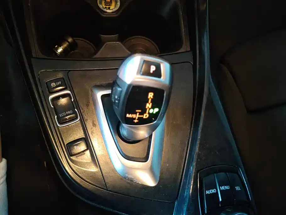 BMW 1 Series (Import) 2013 Facelift 118i Sport Model фото 16
