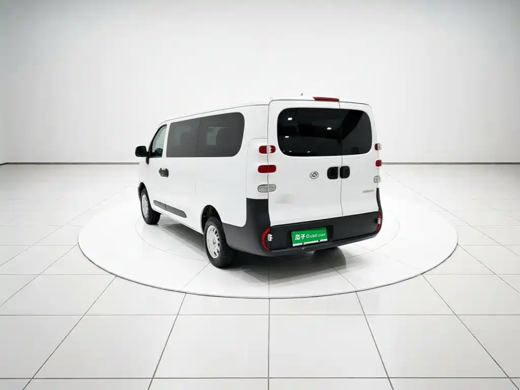 2025 Maxus Dana V1