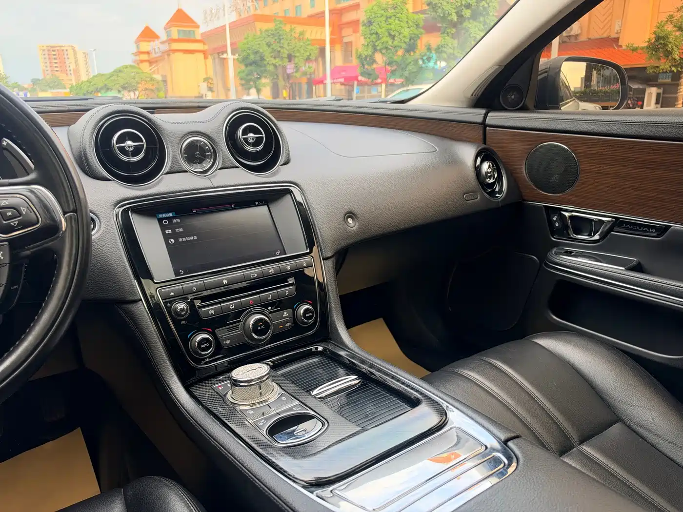 Jaguar XJ 2018 2016 XJL 3.0 SC 2WD Elegance Business Edition