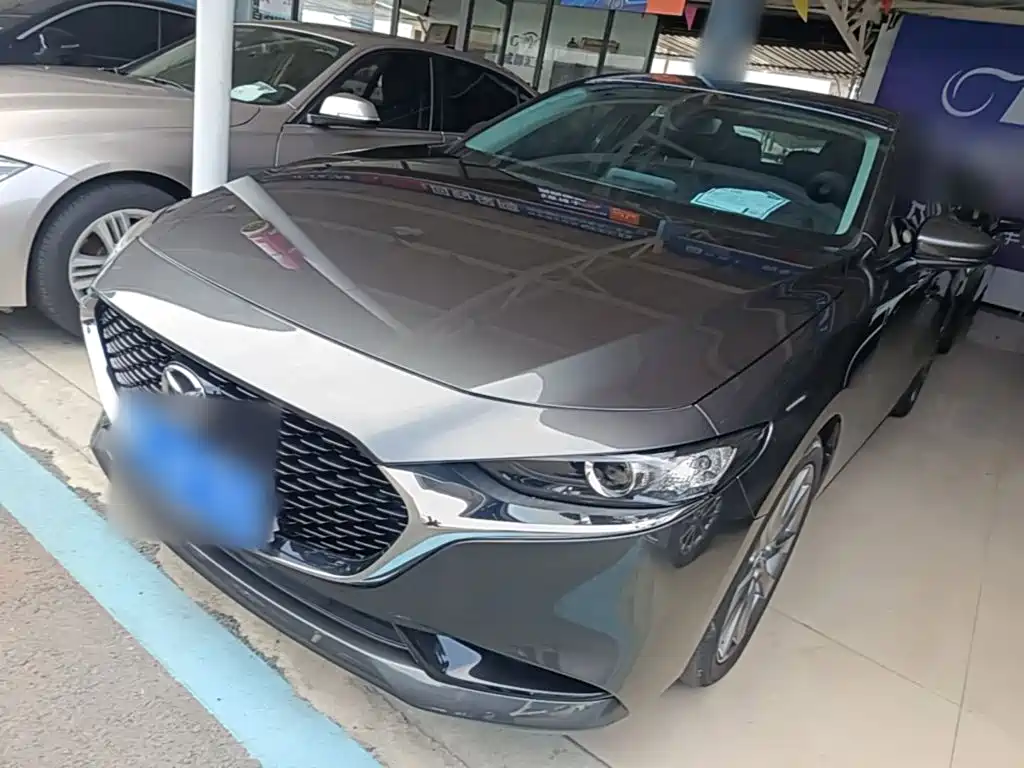 Mazda 3 Axela 2023 2.0L Auto Zhixuan