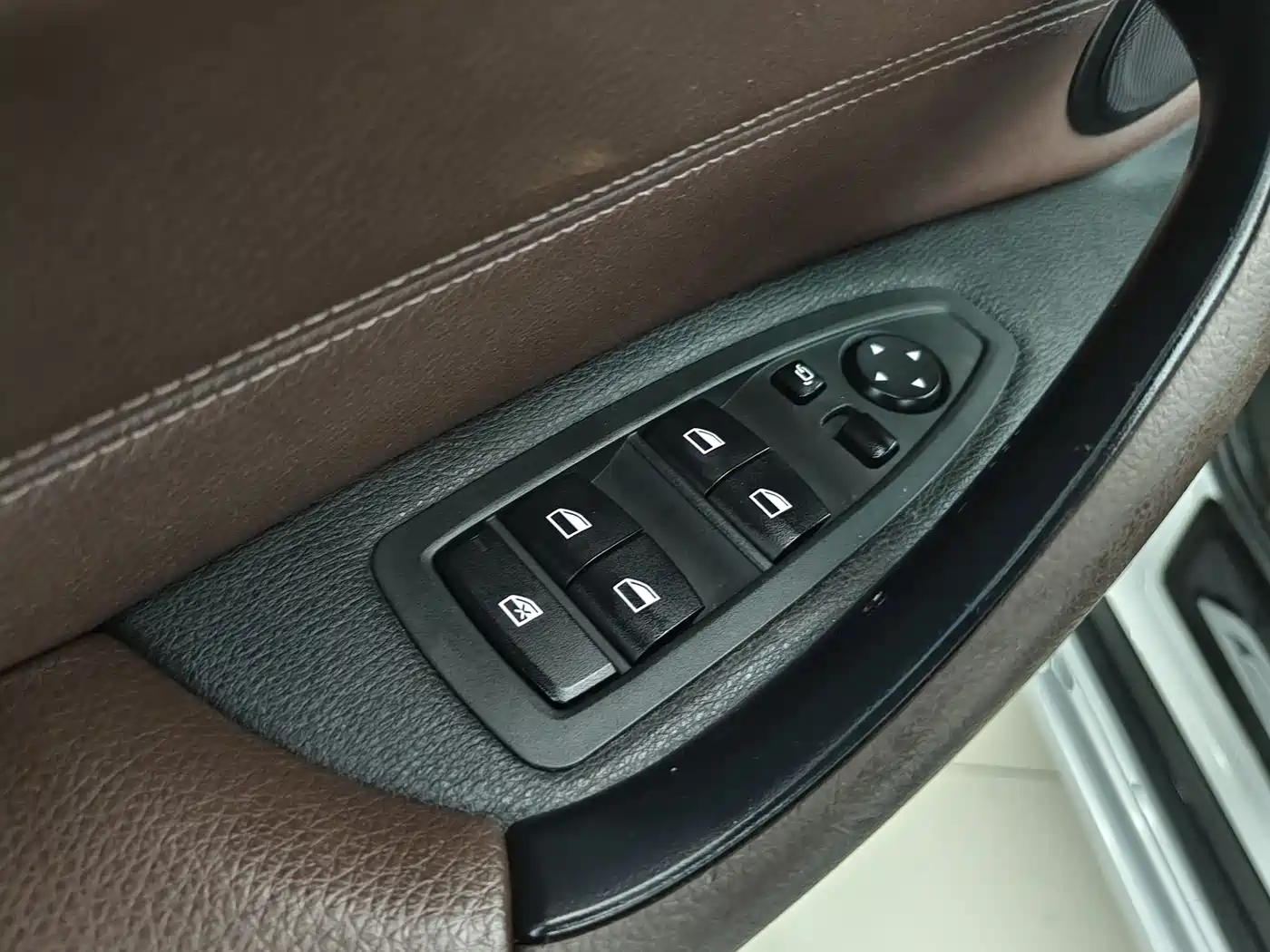 BMW X1 2018 sDrive18Li Premium Model фото 16