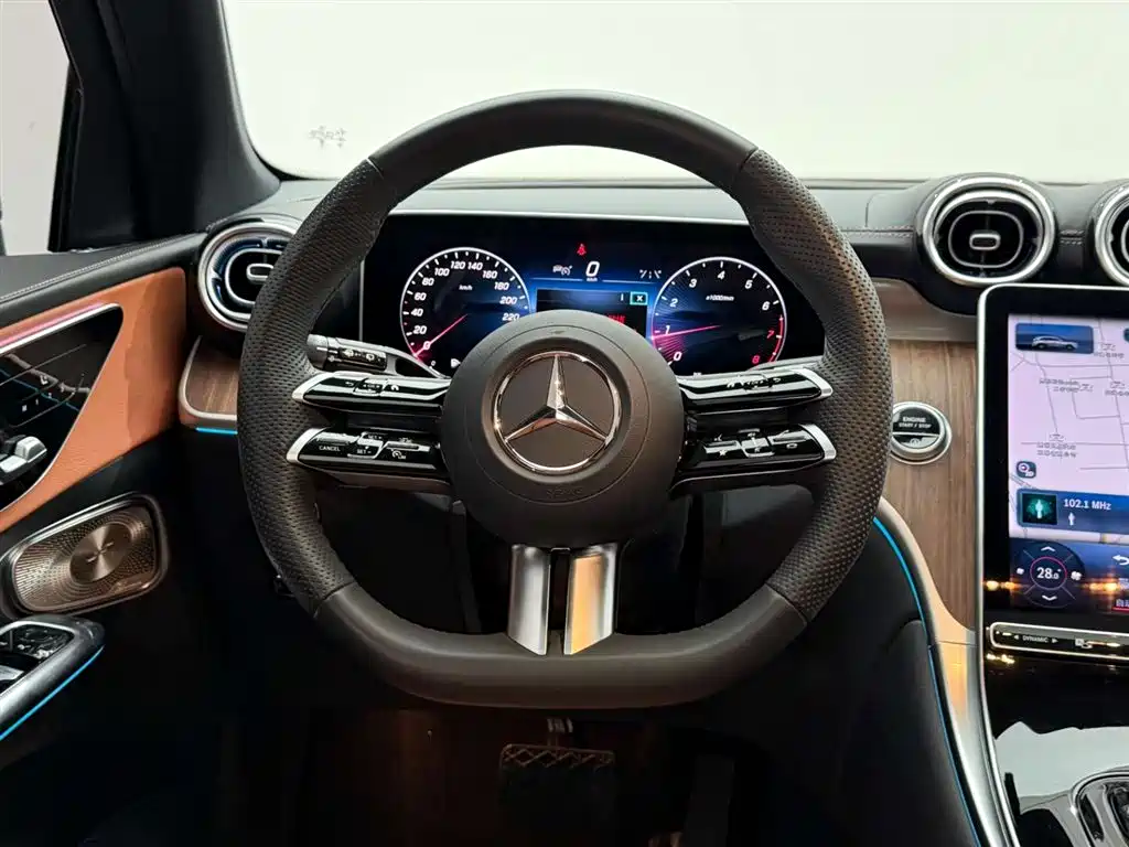 Mercedes-Benz GLC 2024 Facelift GLC 300 L 4MATIC Sport 7-seater фото 28