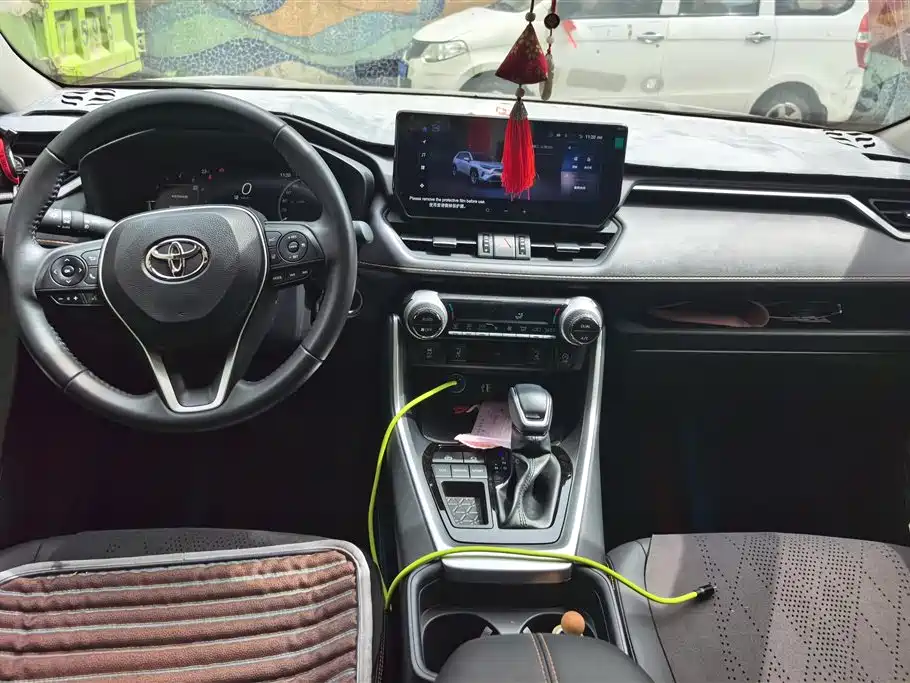 Toyota RAV4 Rongfang 2024 2.0L CVT FWD Style Plus Edition фото 12