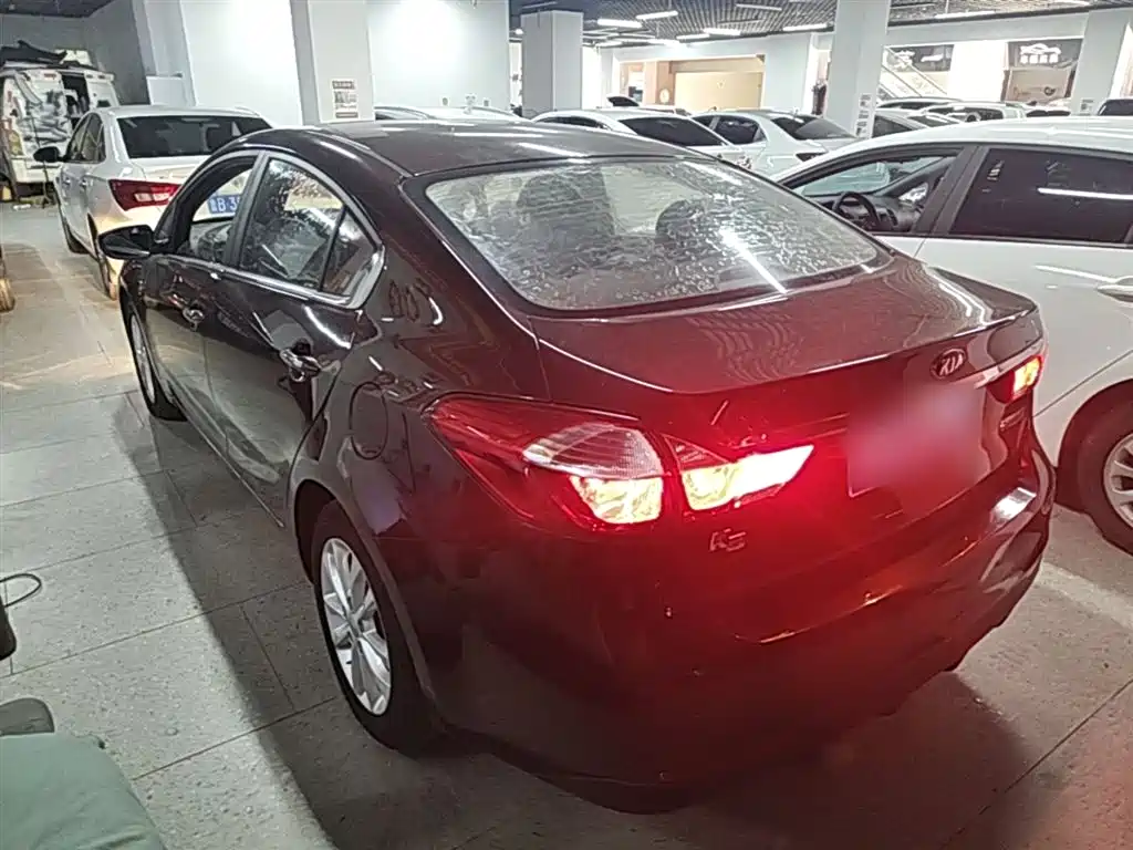 Kia K3 2016 1.6L Automatic GLS фото 5