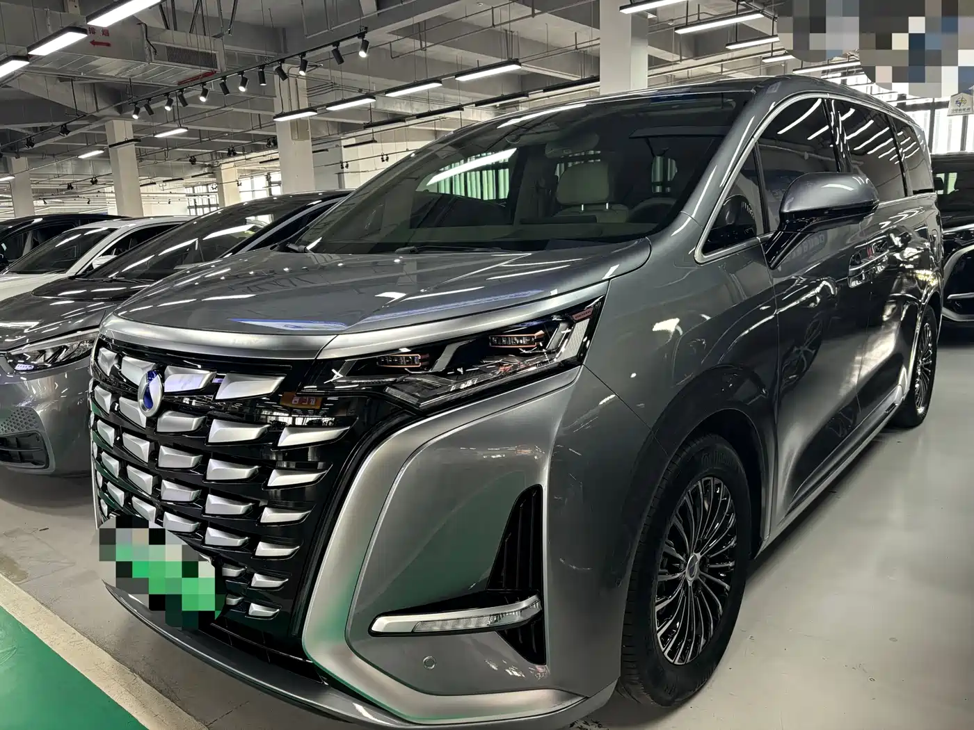 Denza D9 2022 DM-i 970 AWD Flagship