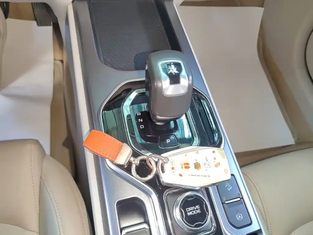 Фото 14 - Geely ICON