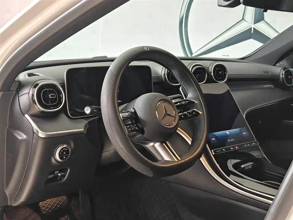 Mercedes-Benz C-Class 2025 C 200 L Sport Edition фото 9