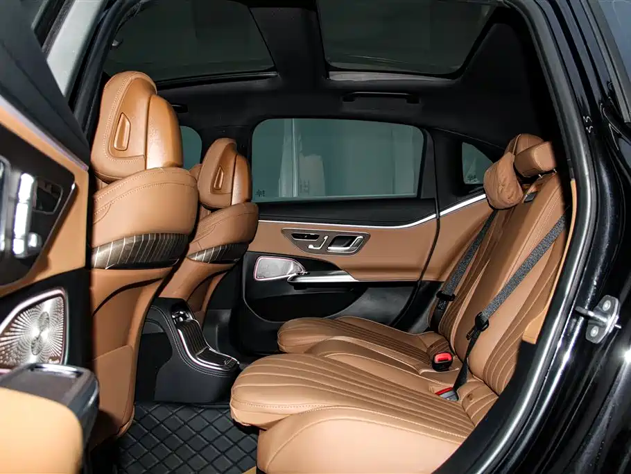 Mercedes-Benz E-Class 2025 E 300 L Luxury фото 20