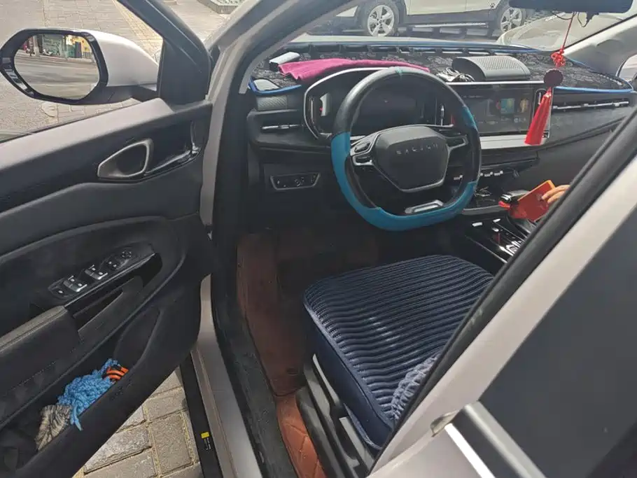 Baojun RM-5 2020 2019 1.5T CVT 24-hour Online Elite 7-seater