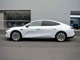 Фото 4 - Geely Galaxy Galaxy E8