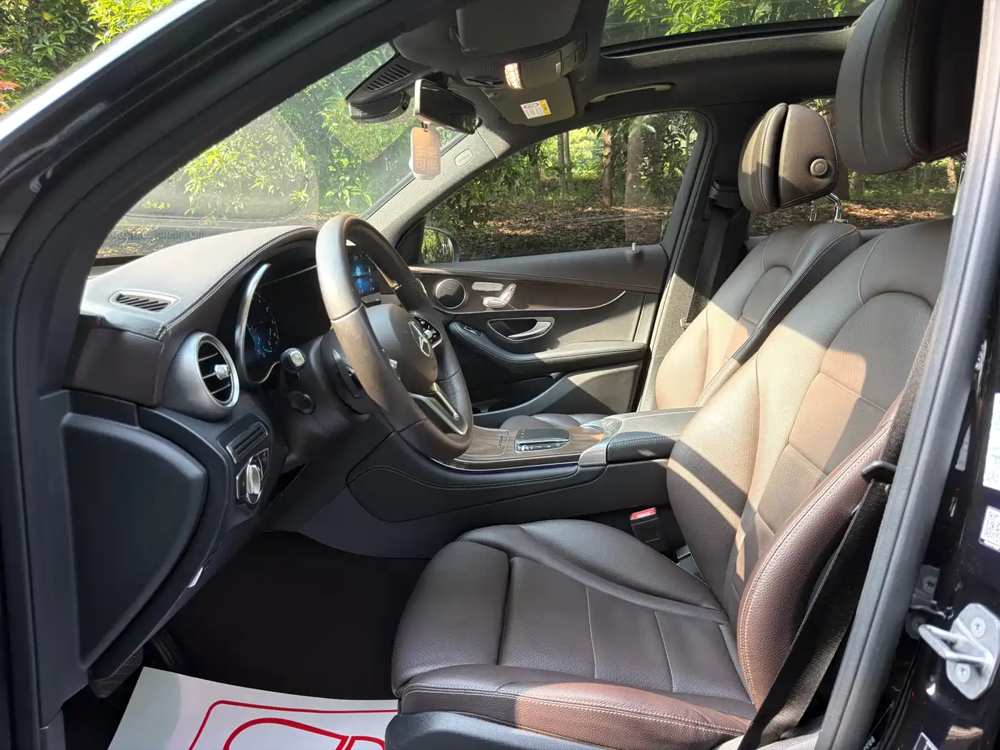 Mercedes-Benz GLC 2022 Model GLC 260 L 4MATIC Luxury Edition фото 4