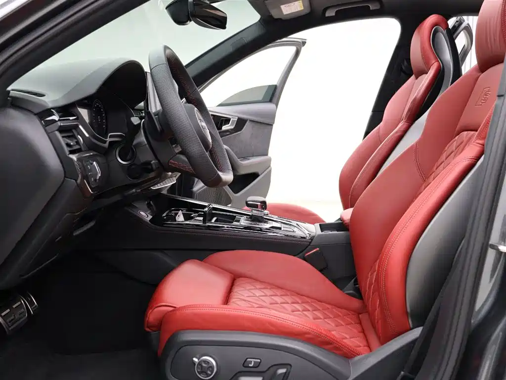 Audi S4 2024 S4 3.0TFSI фото 2
