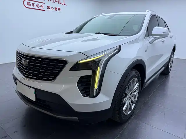 CADILLAC XT4
